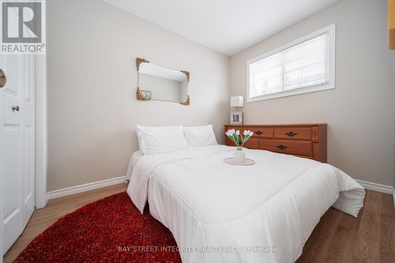 74 De La Salle Boulevard, Georgina, Ontario  L0E 1S0 - Photo 25 - N12281229