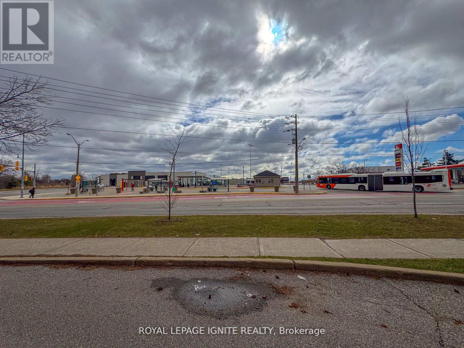 Property at 208 - 3455 MORNING STAR DRIVE image 2