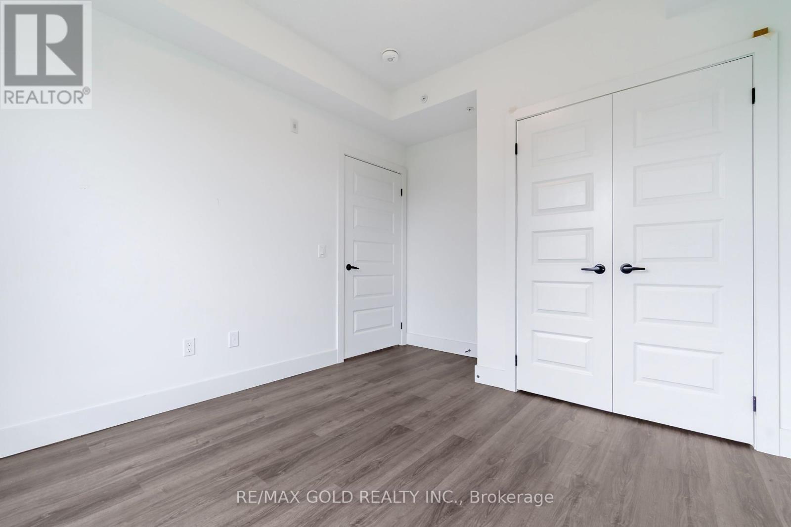 404 - 107 Roger Street, Waterloo, Ontario  N2J 0G3 - Photo 11 - X12202783