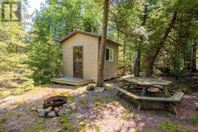 74 Smokehouse Island, South Bruce Peninsula, Ontario  N0H 2T0 - Photo 32 - X12281267