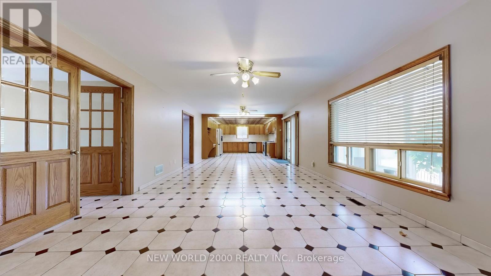 62 Langstaff Road W, Richmond Hill (South Richvale), Ontario  L4C 6N3 - Photo 18 - N12281258