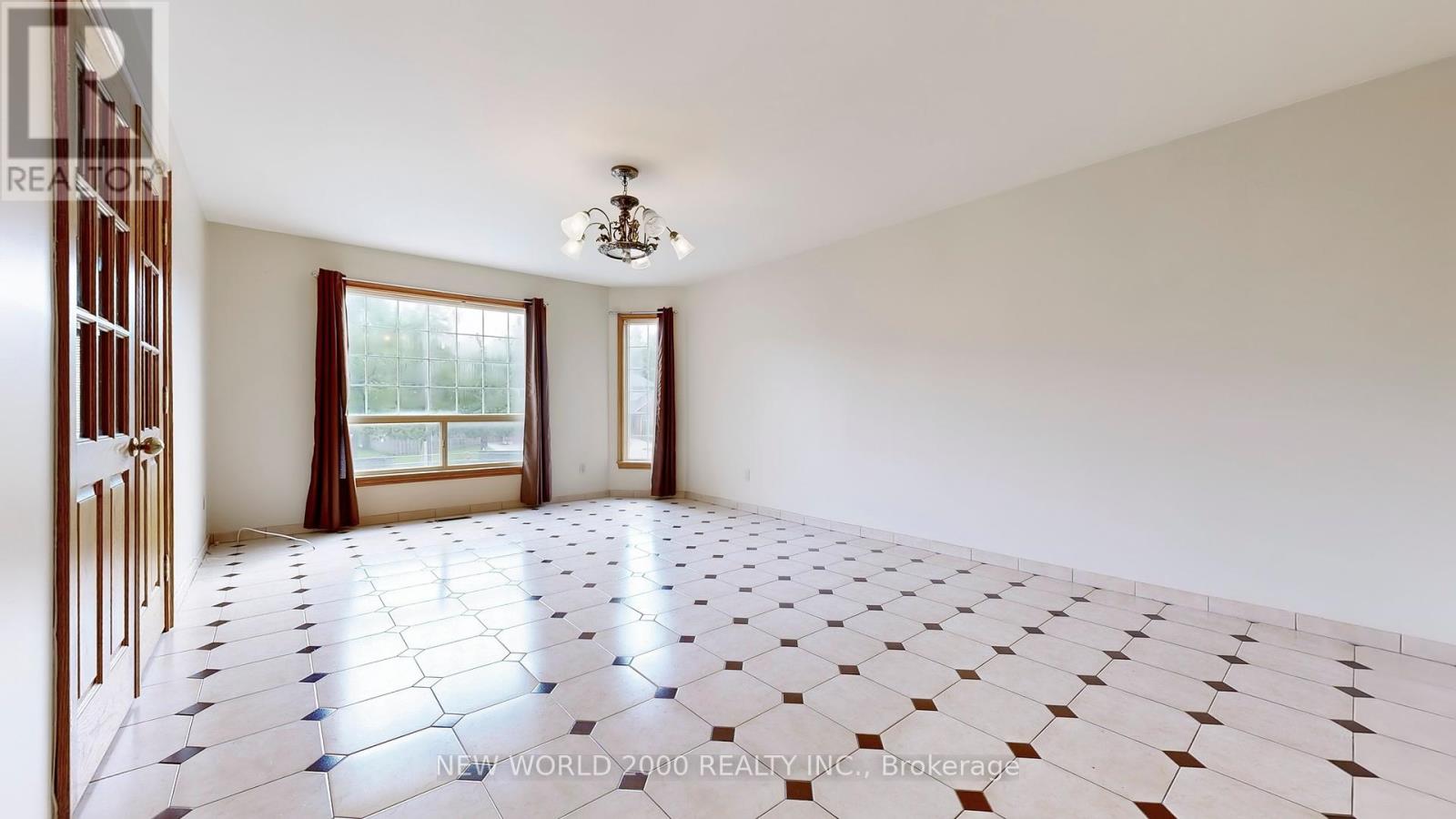 62 Langstaff Road W, Richmond Hill (South Richvale), Ontario  L4C 6N3 - Photo 7 - N12281258