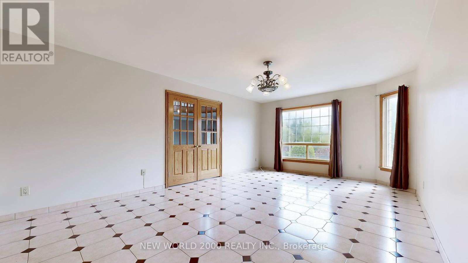 62 Langstaff Road W, Richmond Hill (South Richvale), Ontario  L4C 6N3 - Photo 9 - N12281258