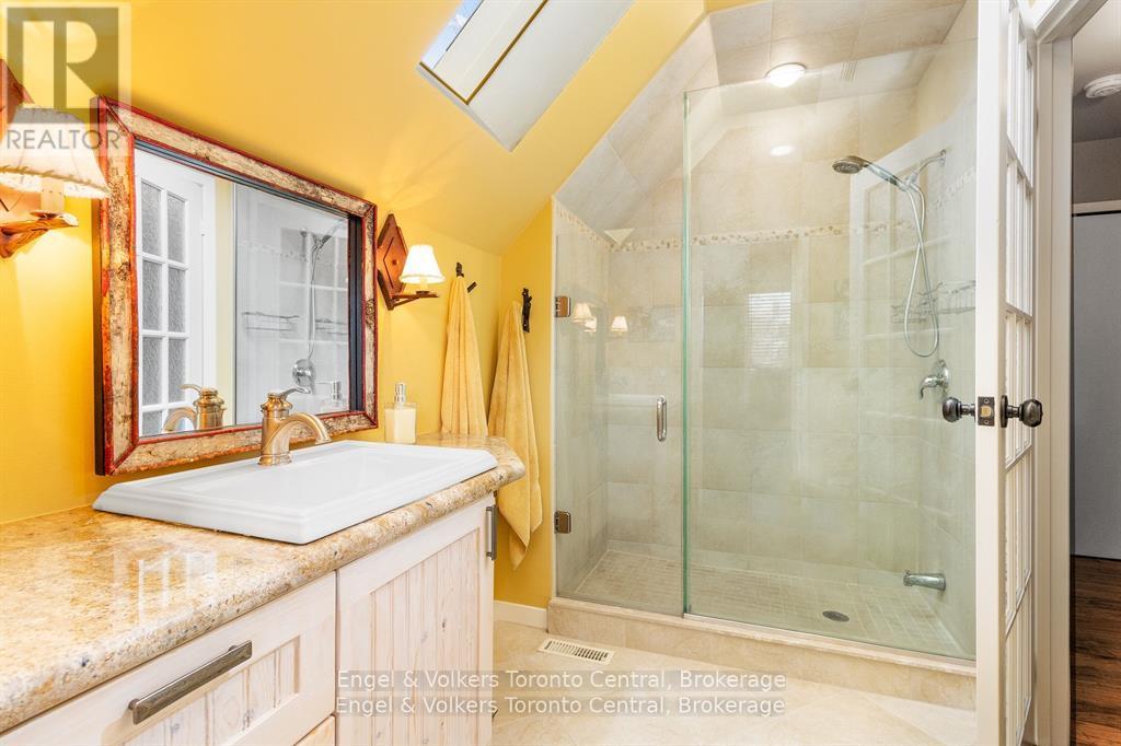 125 Pioneer Lane, Blue Mountains, Ontario  L9Y 0M6 - Photo 10 - X12281278