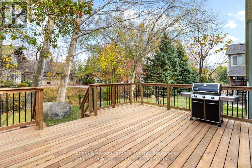 125 Pioneer Lane, Blue Mountains, Ontario  L9Y 0M6 - Photo 16 - X12281278