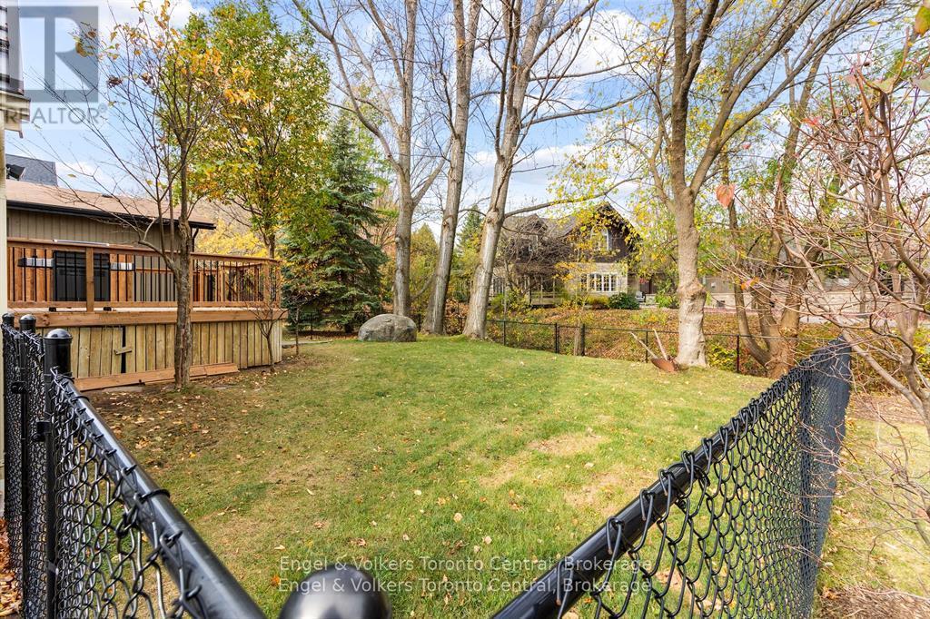 125 Pioneer Lane, Blue Mountains, Ontario  L9Y 0M6 - Photo 17 - X12281278