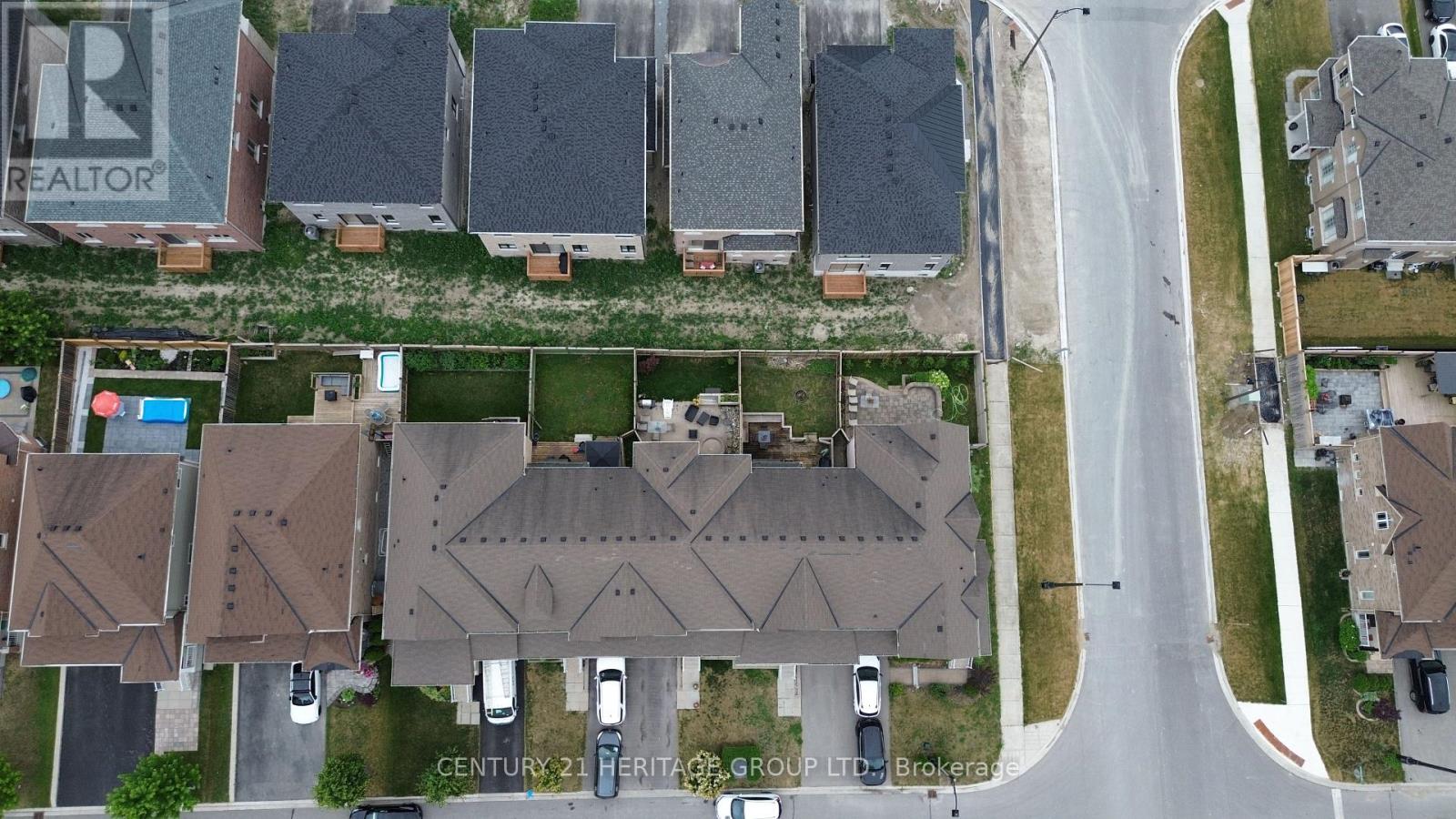 32 Grey Wing Avenue, Georgina (Keswick South), Ontario  L4P 0B7 - Photo 5 - N12280960