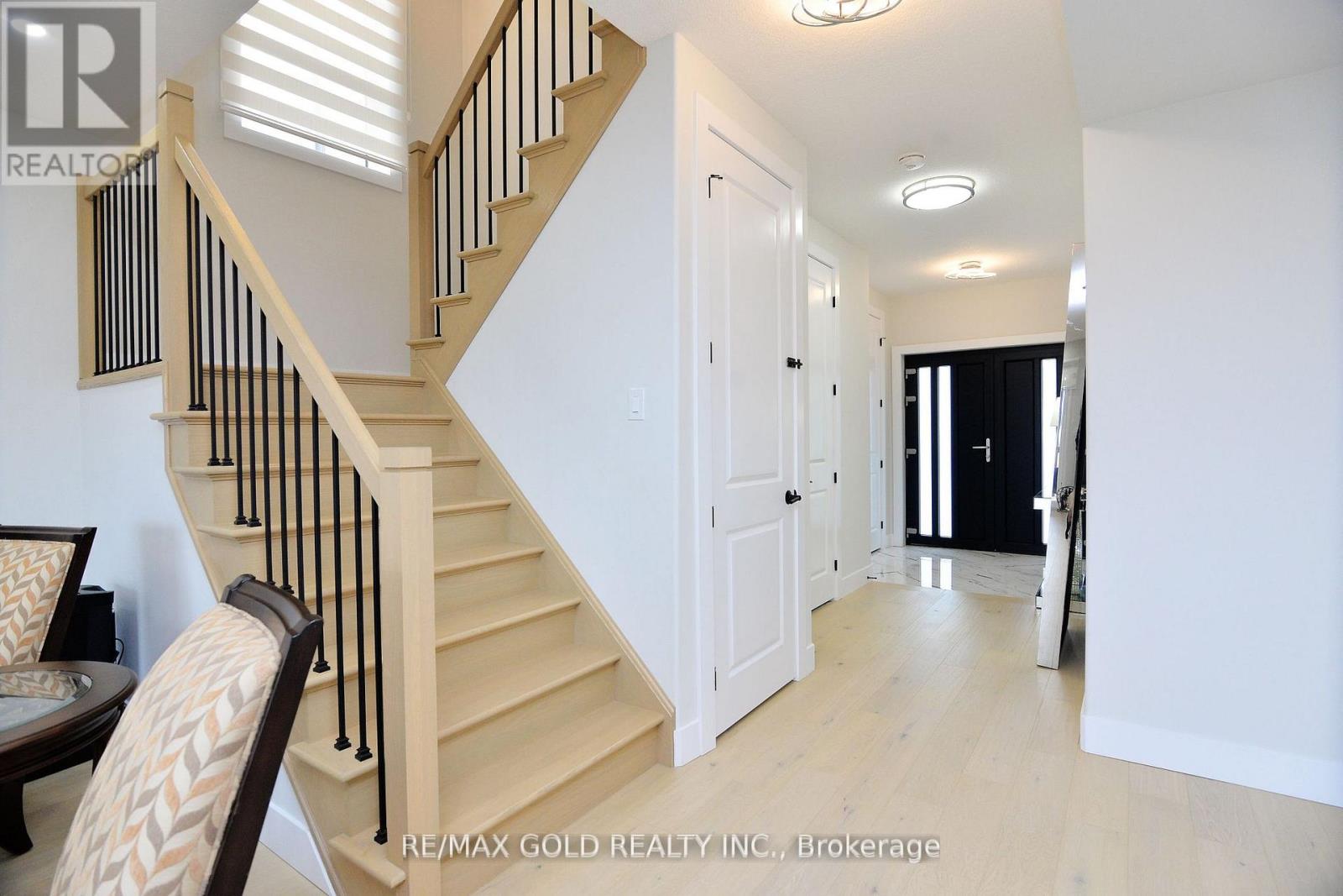 86 Grandville Circle, Brant (Paris), Ontario  N3L 0J5 - Photo 6 - X12281283