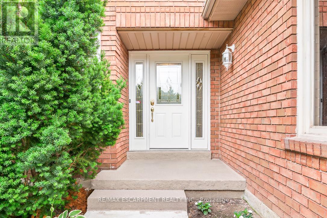 Property at 2712 ASHRIDGE PLACE image 2