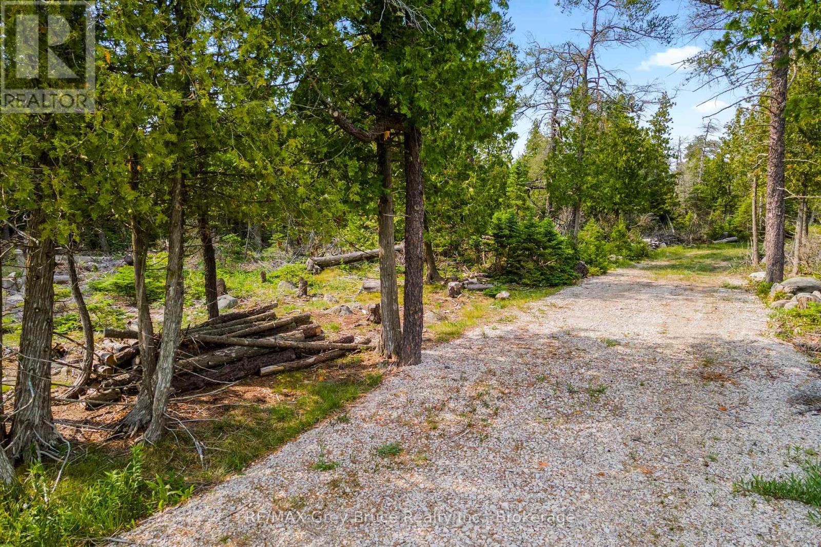 850 Dorcas Bay Road, Northern Bruce Peninsula, Ontario  N0H 2R0 - Photo 18 - X12281313