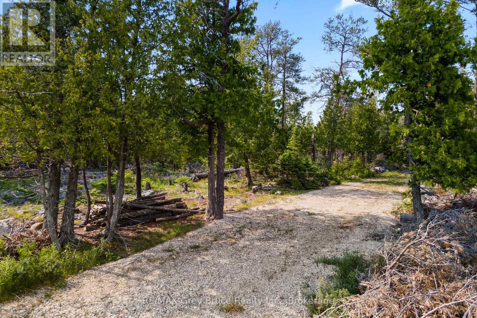 850 Dorcas Bay Road, Northern Bruce Peninsula, Ontario  N0H 2R0 - Photo 19 - X12281313