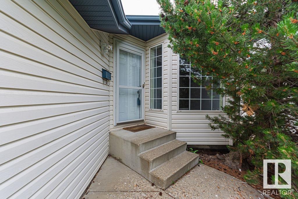 Property at 13107 36 ST NW image 3