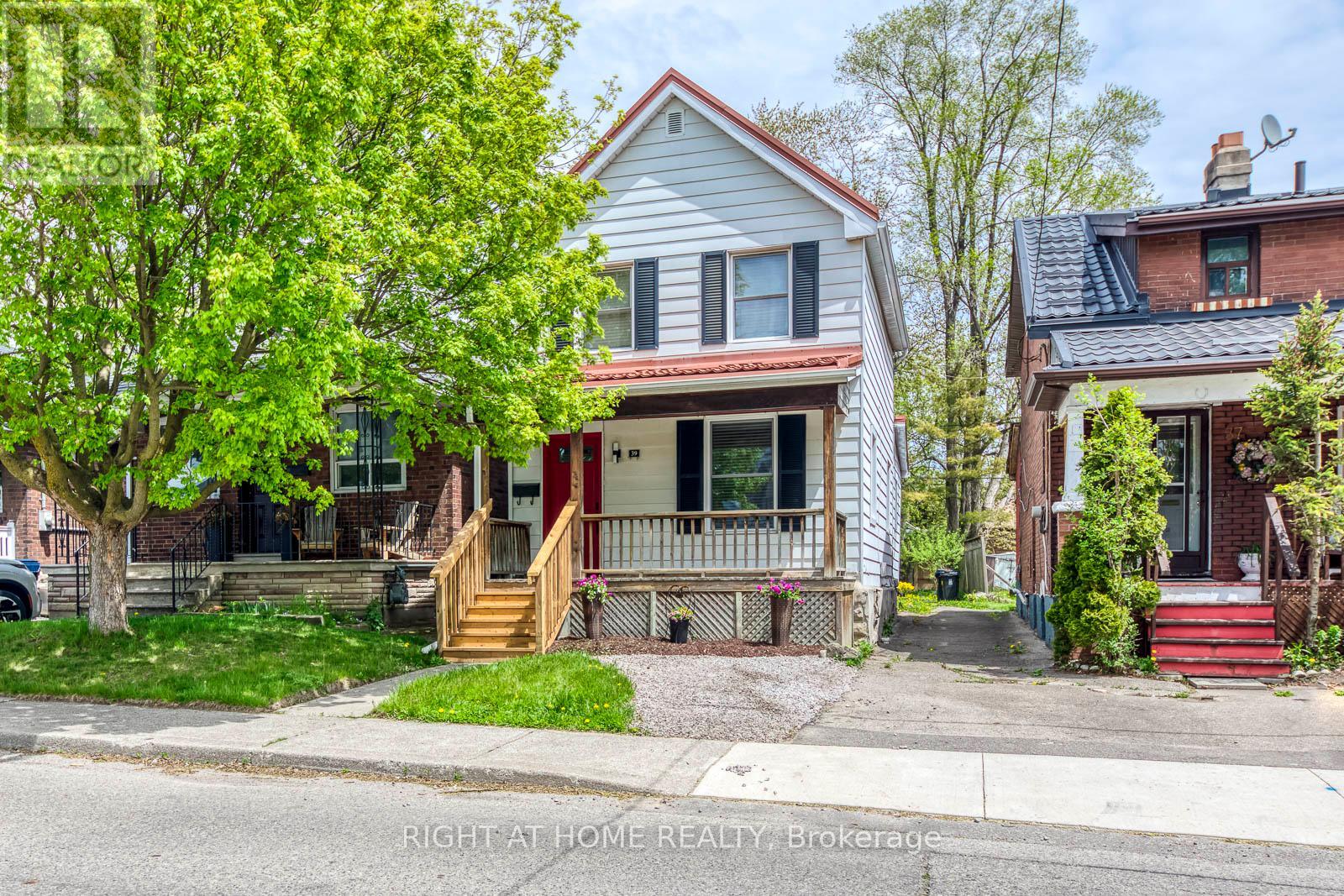 Property at 39 SIXTEENTH STREET image 1