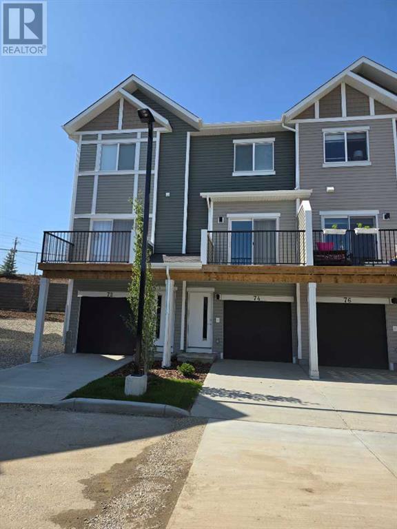 Property at 74 Tuscany Summit Square NW image 2
