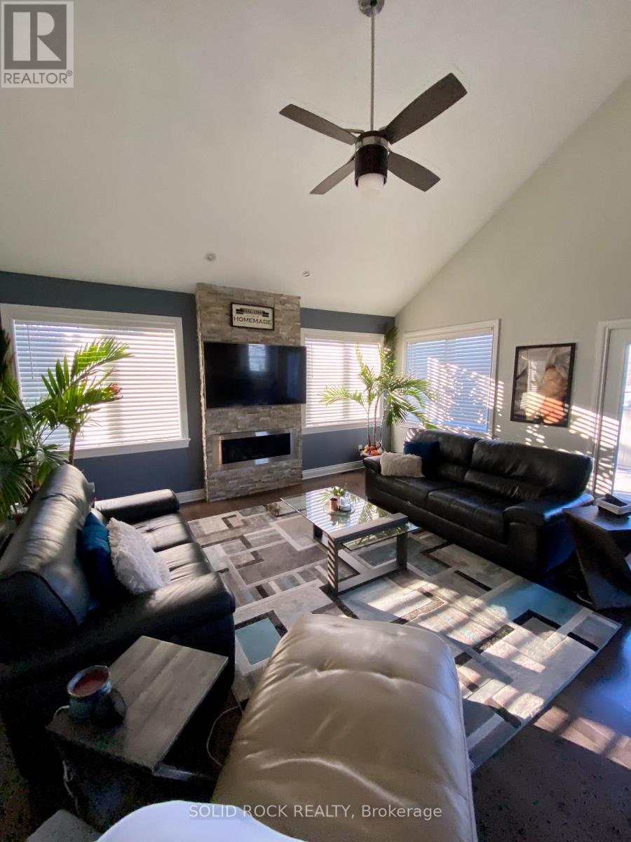 246 Lera Street, Smiths Falls, Ontario  K7A 5M3 - Photo 20 - X12281342