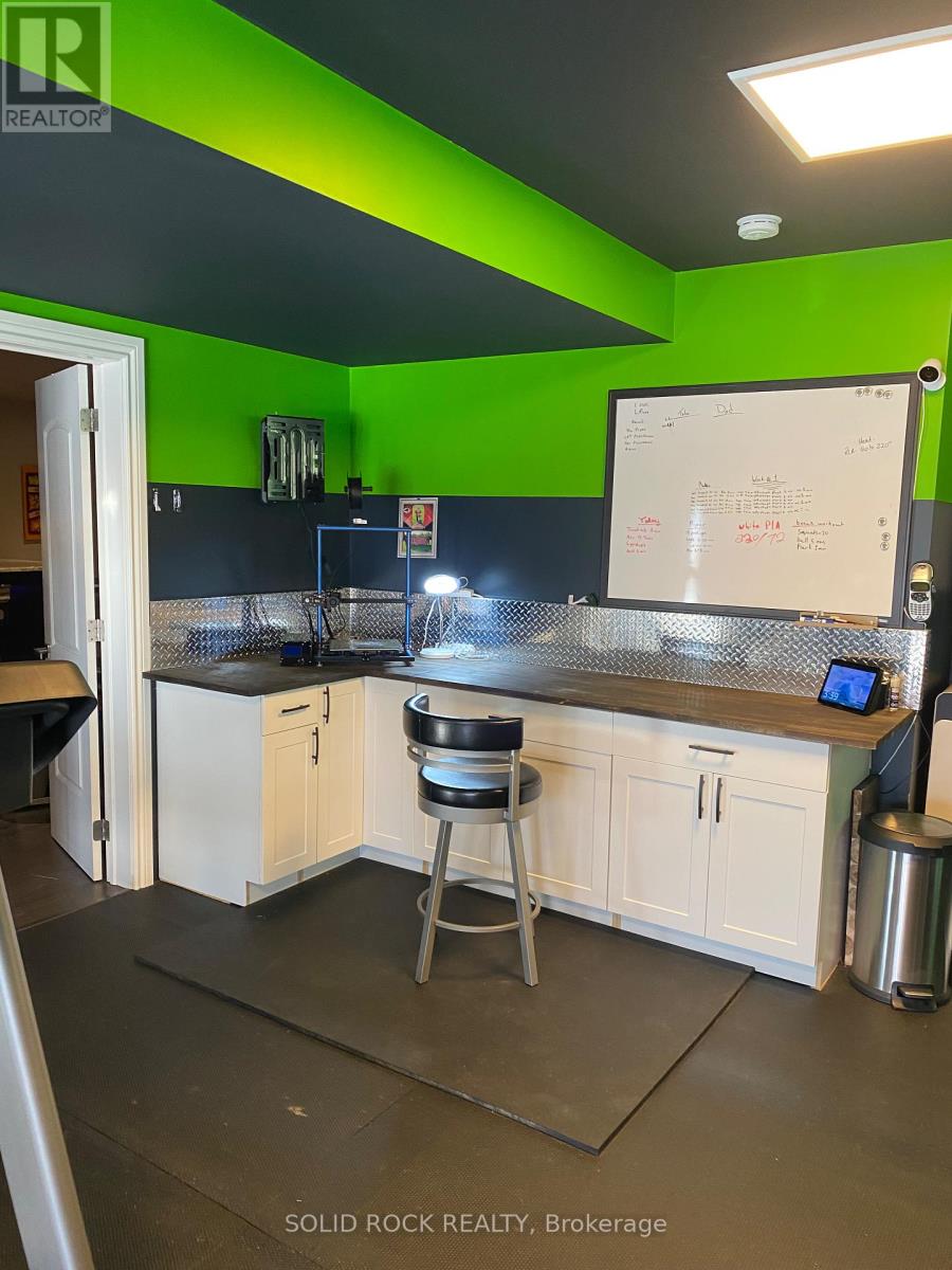 246 Lera Street, Smiths Falls, Ontario  K7A 5M3 - Photo 38 - X12281342