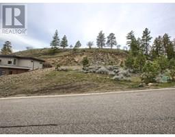 720 Pinehaven Court, kelowna, British Columbia