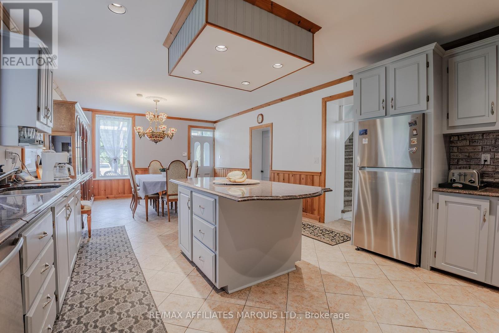 20763 Old Highway 2 Road, South Glengarry, Ontario  K0C 1N0 - Photo 20 - X12146746