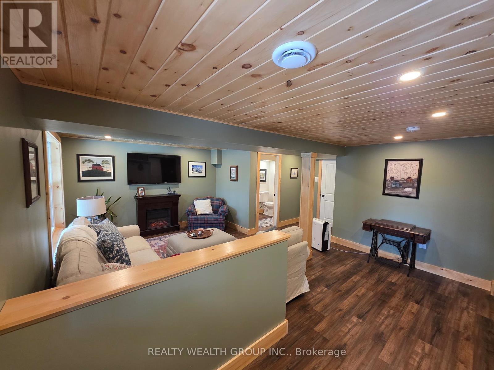 684 Mitchell Road, Madawaska Valley, Ontario  K0J 1B0 - Photo 14 - X12274795