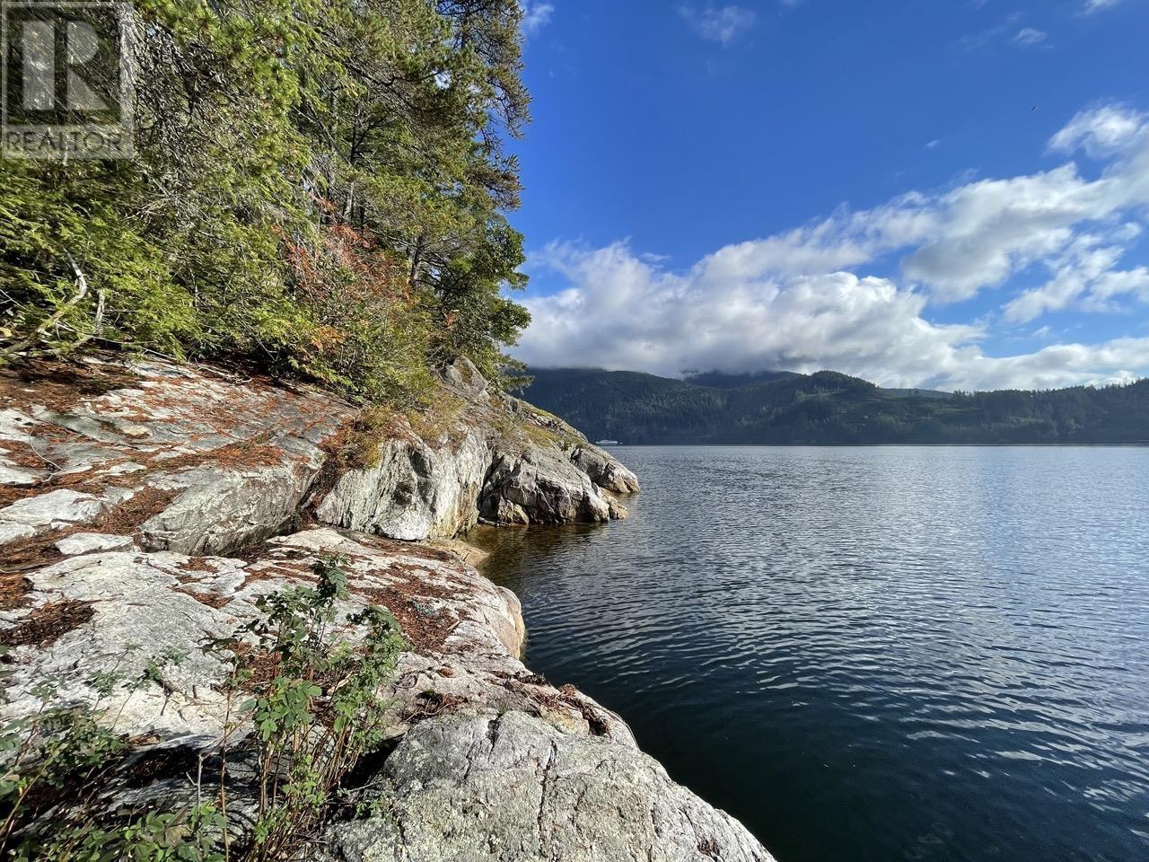 165 Witherby Road, Gibsons, British Columbia  V0N 1V6 - Photo 10 - R3026213