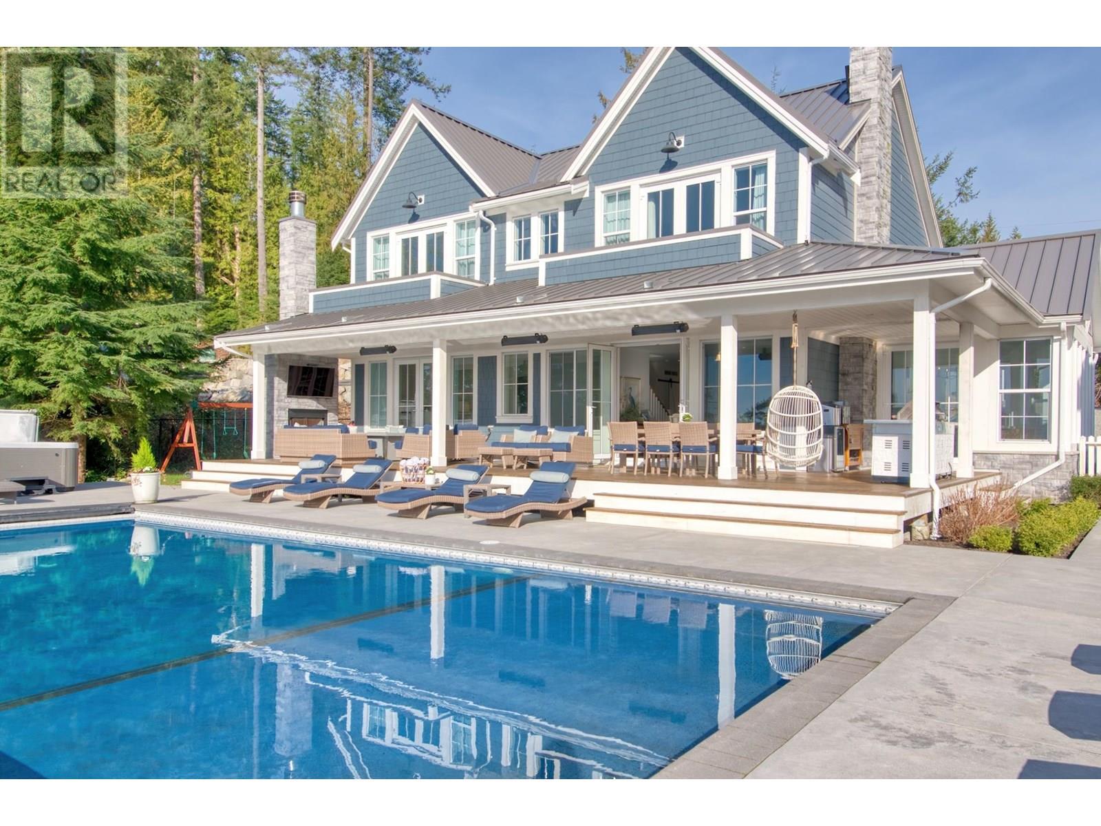 165 Witherby Road, Gibsons, British Columbia  V0N 1V6 - Photo 2 - R3026213