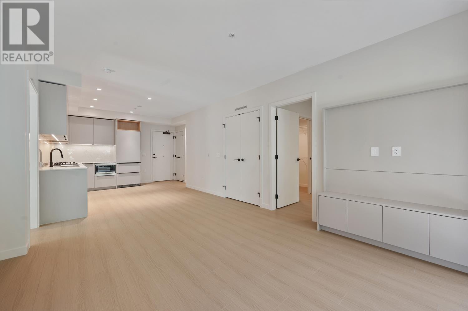 60x 2015 St Johns Street, Port Moody, British Columbia  V3H 0N5 - Photo 7 - R3026214