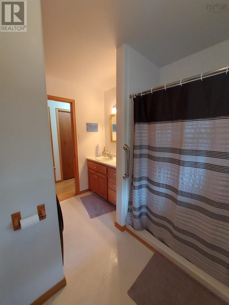 422 Middle River Road, Marriott's Cove, Nova Scotia  B0J 1T0 - Photo 18 - 202517053