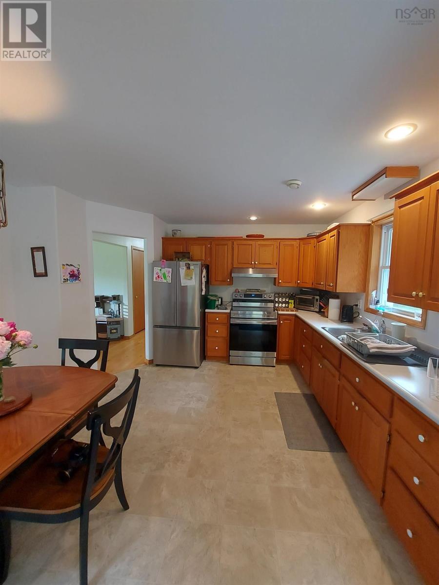 422 Middle River Road, Marriott's Cove, Nova Scotia  B0J 1T0 - Photo 4 - 202517053