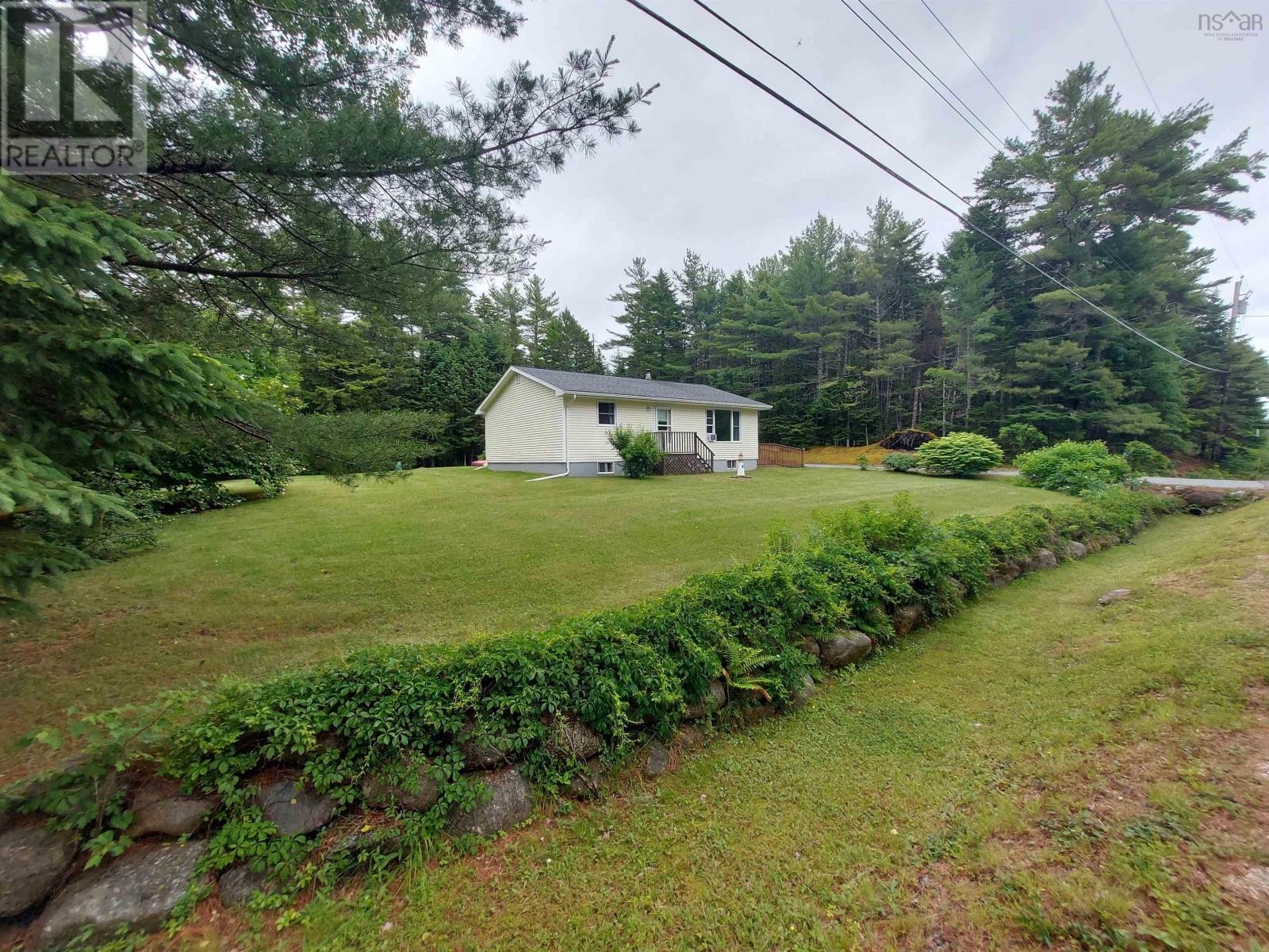 422 Middle River Road, Marriott's Cove, Nova Scotia  B0J 1T0 - Photo 3 - 202517053