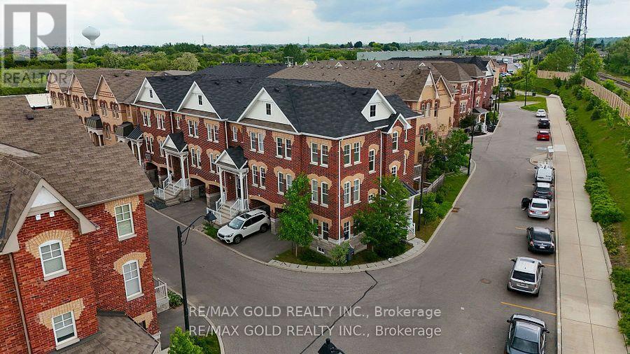 25 - 10 Porter Avenue W, Vaughan, Ontario  L4L 0H1 - Photo 29 - N12281407