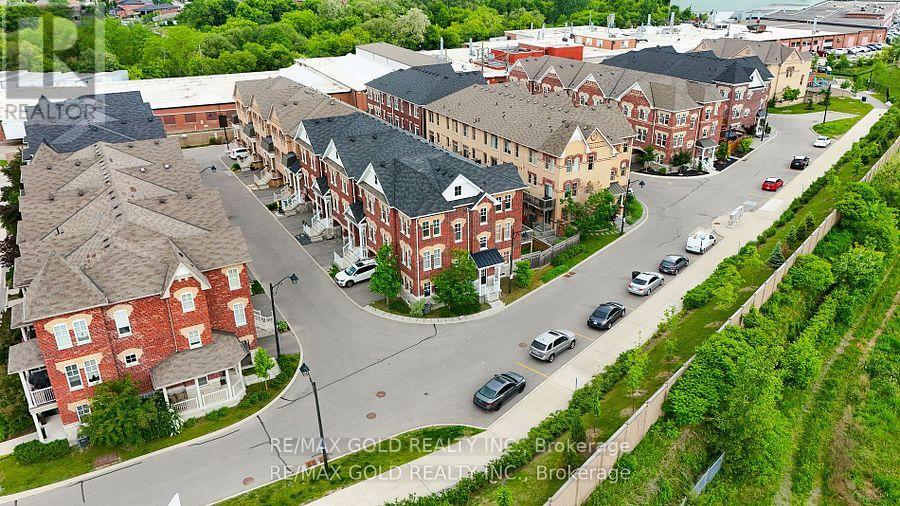 25 - 10 Porter Avenue W, Vaughan, Ontario  L4L 0H1 - Photo 31 - N12281407