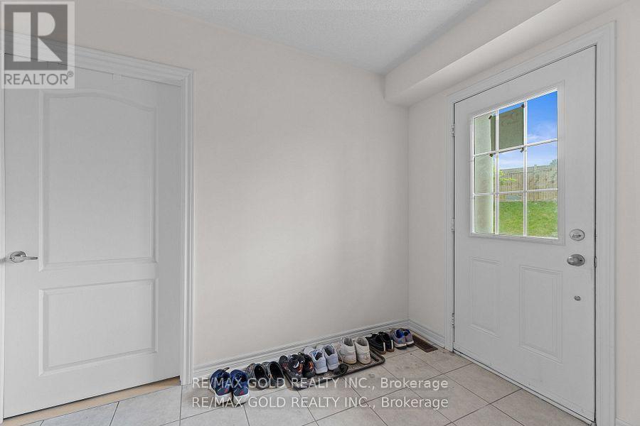 Property at 25 - 10 PORTER AVENUE W image 5