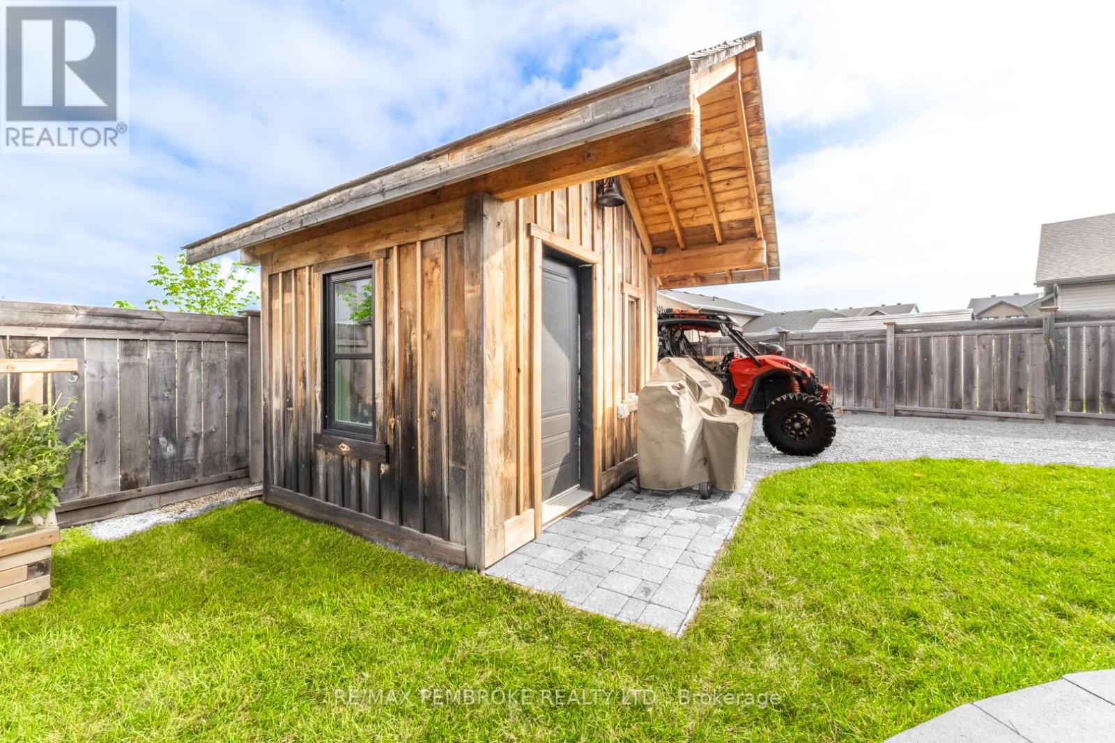 8 Drew Street, Petawawa, Ontario  K8H 0G4 - Photo 34 - X12281433