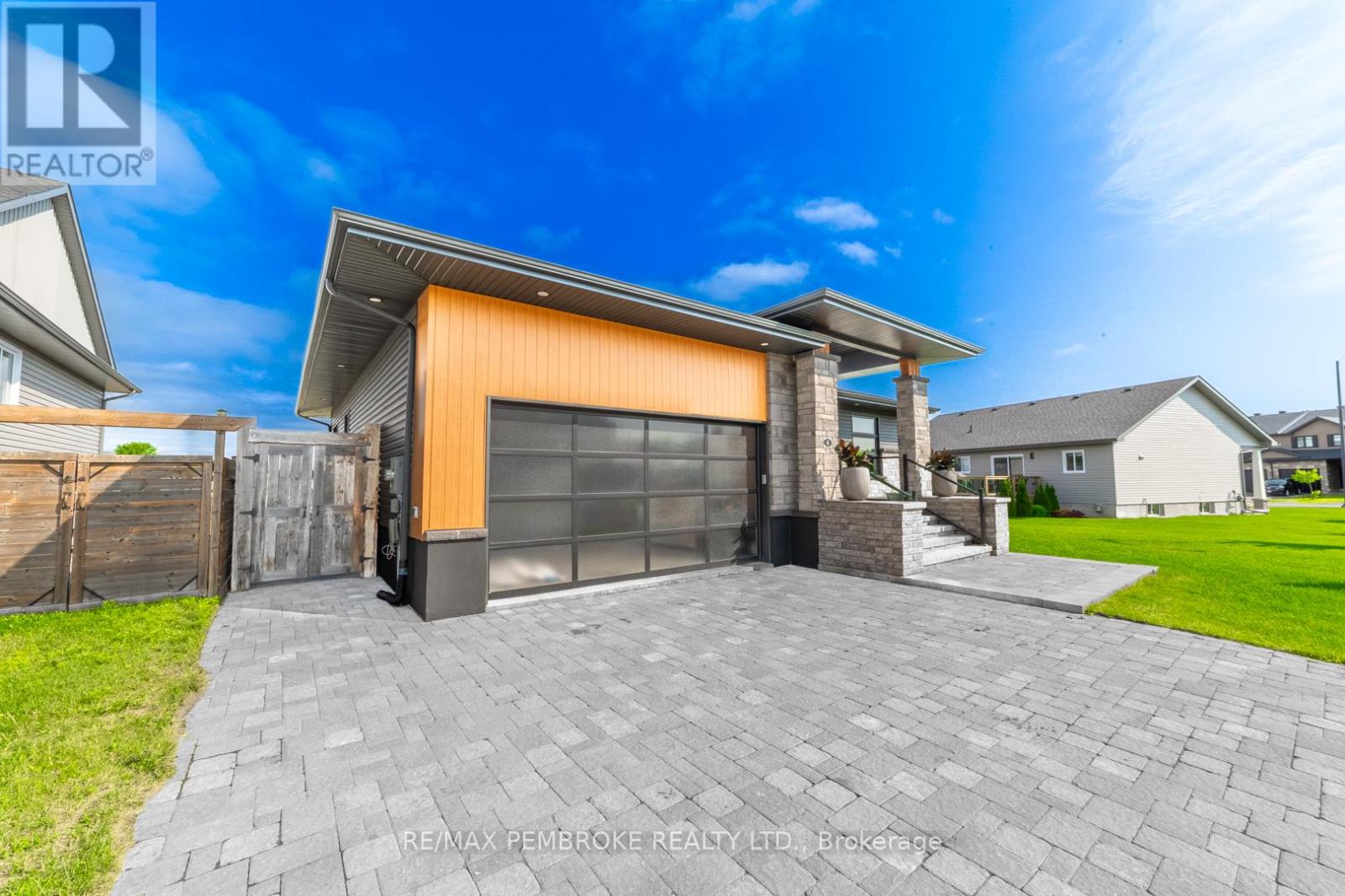 8 Drew Street, Petawawa, Ontario  K8H 0G4 - Photo 38 - X12281433