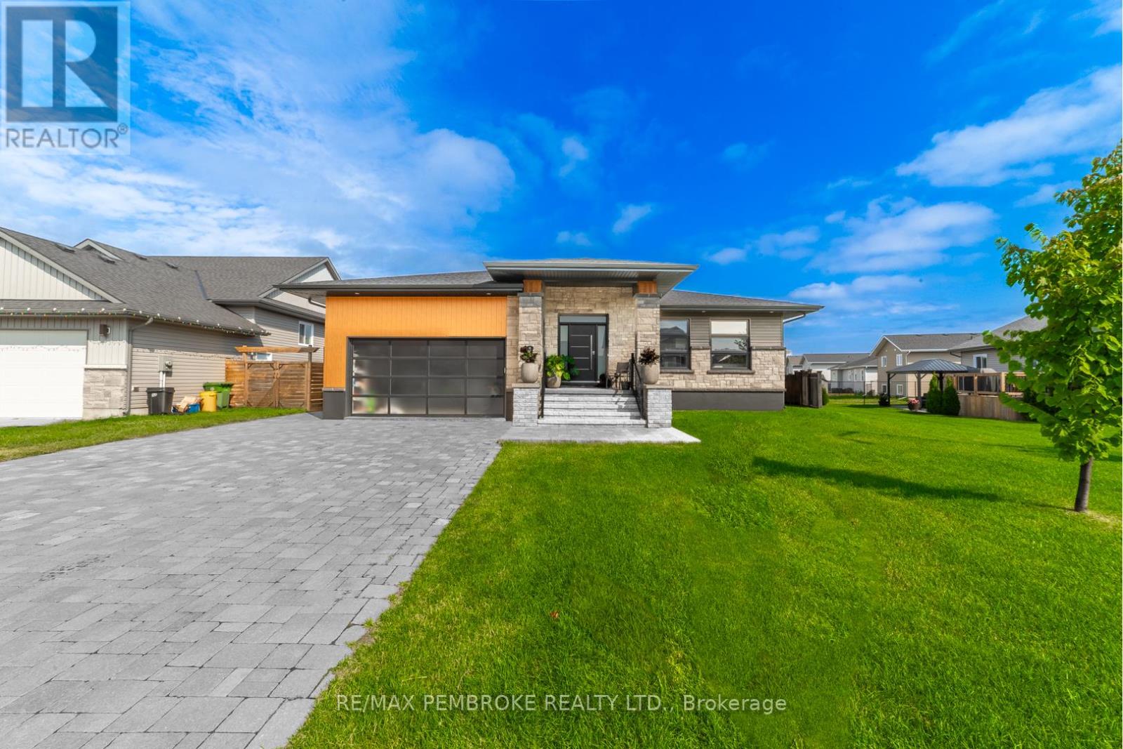 8 Drew Street, Petawawa, Ontario  K8H 0G4 - Photo 39 - X12281433