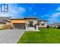 8 DREW STREET, Petawawa, Ontario