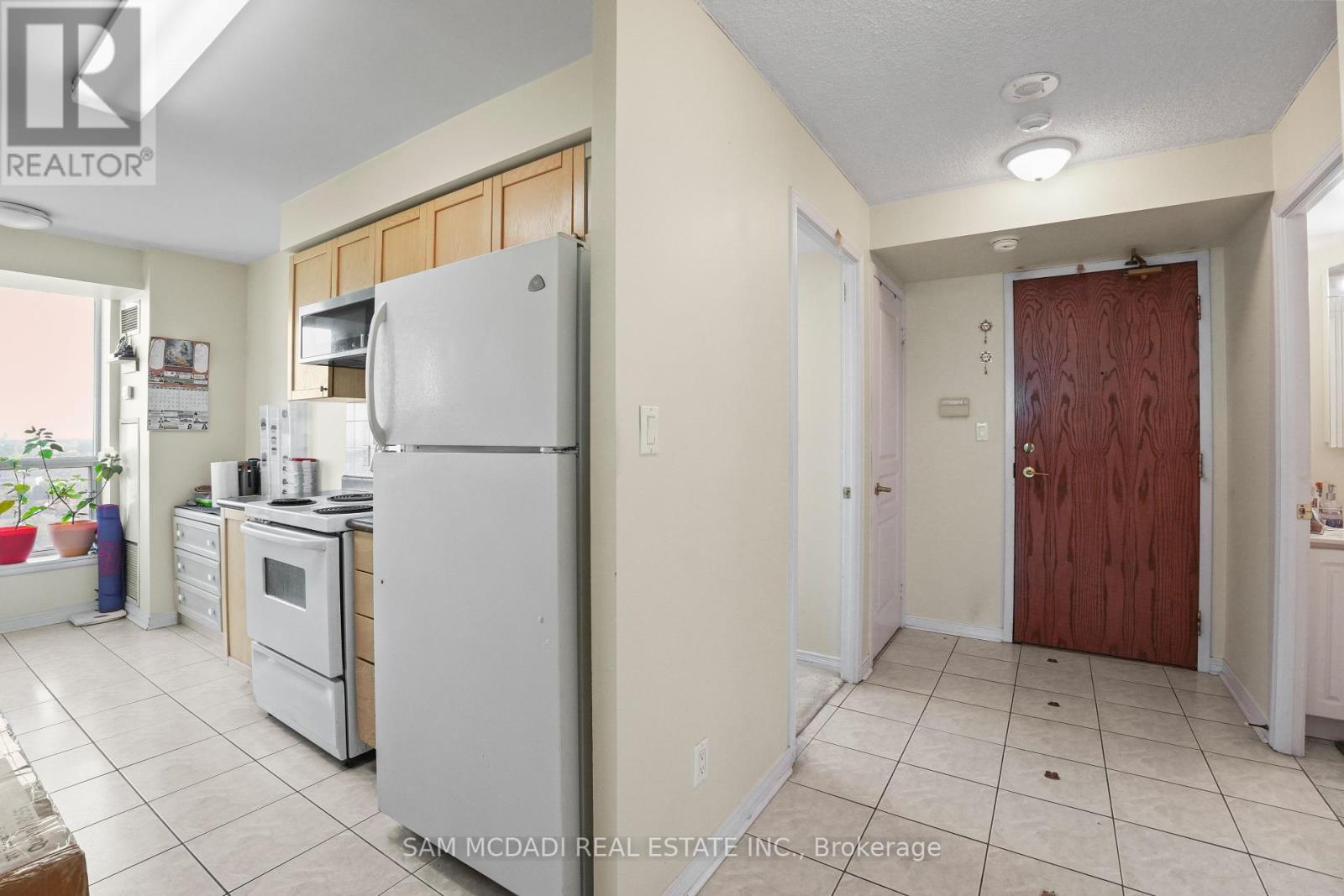 Property at 1608 - 4879 KIMBERMOUNT AVENUE image 2