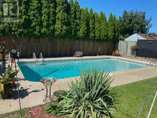 Property at 23 HUNTLEY CRESCENT image 4