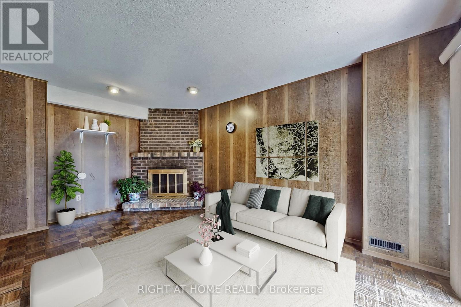9 Festival Drive, Toronto (Westminster-Branson), Ontario  M2R 3T9 - Photo 26 - C12281446