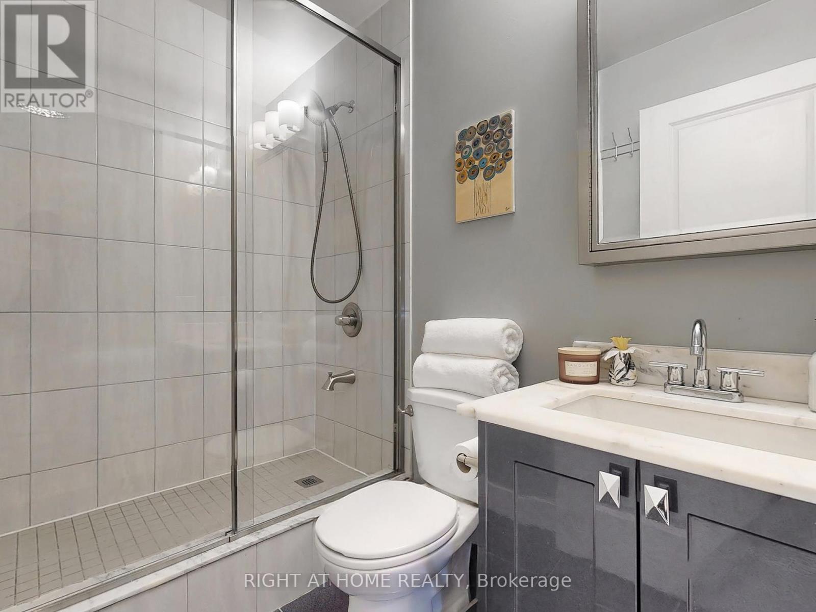207 - 21 Scollard Street, Toronto, Ontario  M5R 1G1 - Photo 16 - C12281469