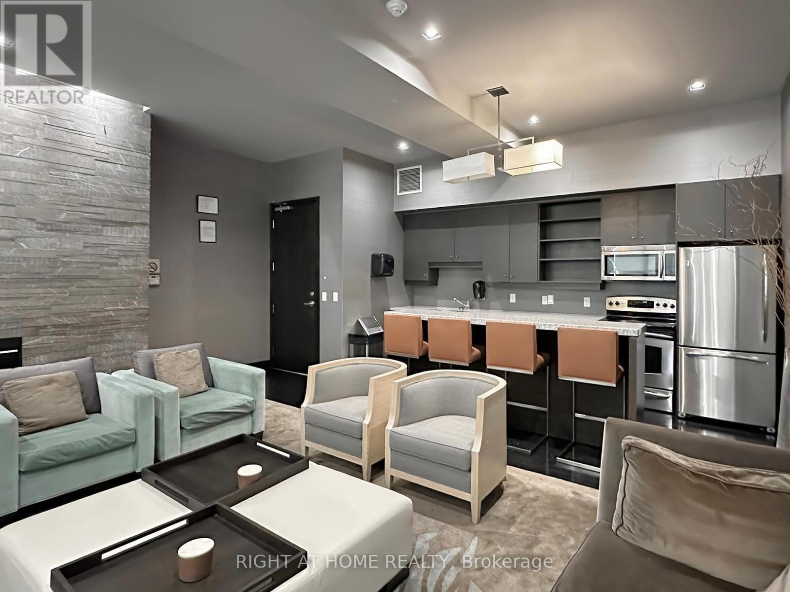 207 - 21 Scollard Street, Toronto, Ontario  M5R 1G1 - Photo 24 - C12281469