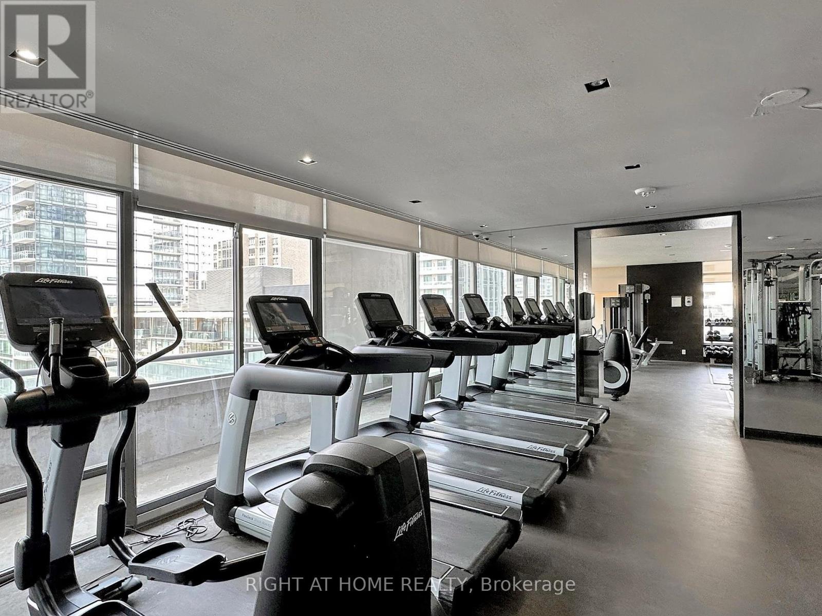 207 - 21 Scollard Street, Toronto, Ontario  M5R 1G1 - Photo 31 - C12281469