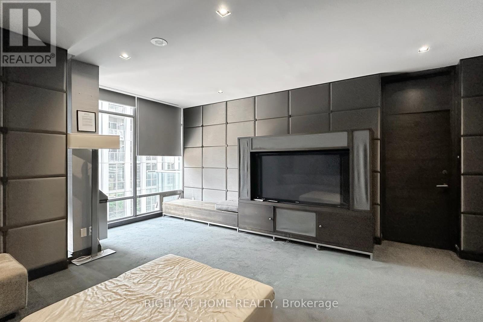 207 - 21 Scollard Street, Toronto, Ontario  M5R 1G1 - Photo 34 - C12281469