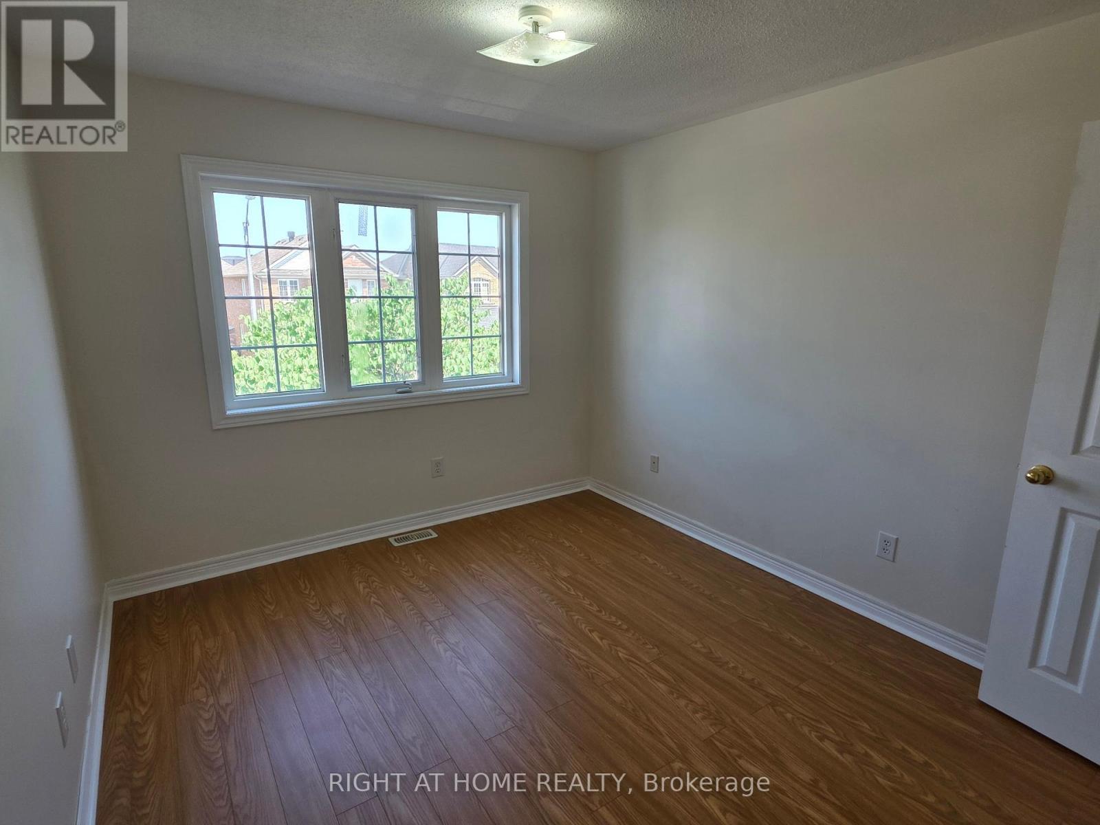 3249 Cabano Crescent, Mississauga, Ontario  L5M 0B9 - Photo 25 - W12281466