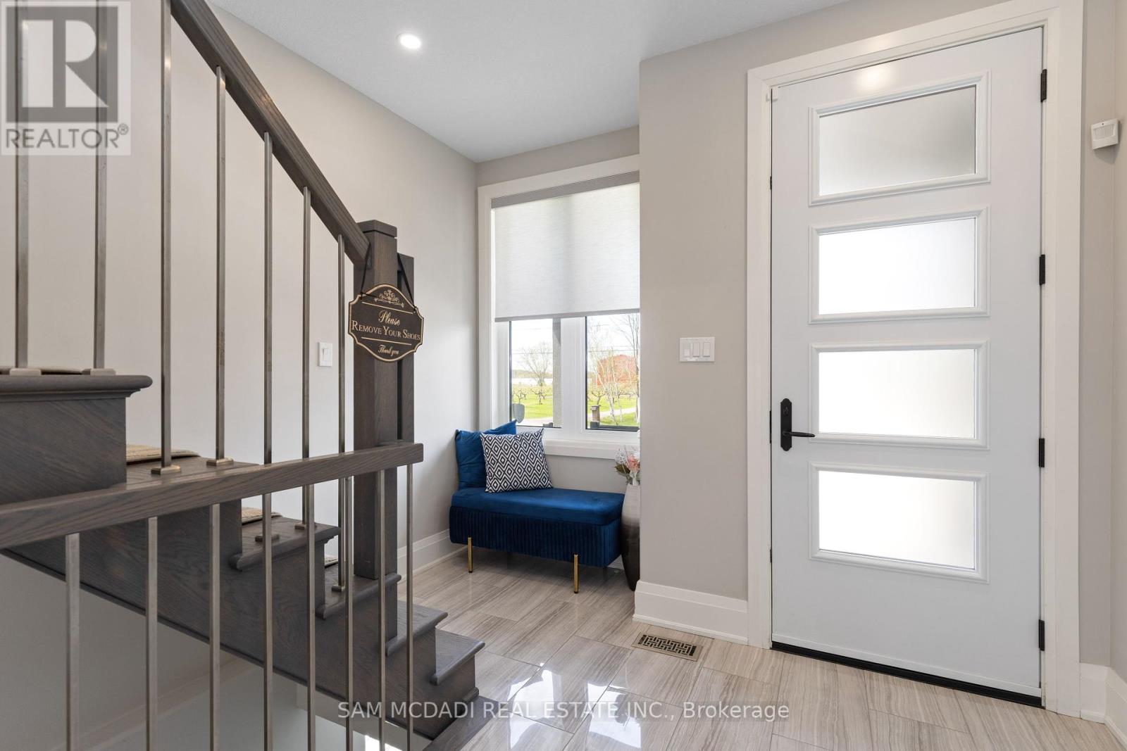 5074 Kalar Road, Niagara Falls (Ascot), Ontario  L2H 1T2 - Photo 6 - X12281475