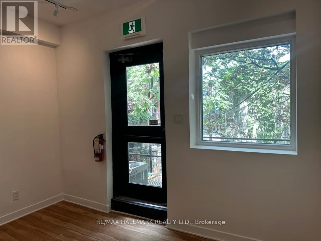 2nd Flr - 268 Adelaide Street W, Toronto, Ontario  M5H 1Y2 - Photo 12 - C12278961