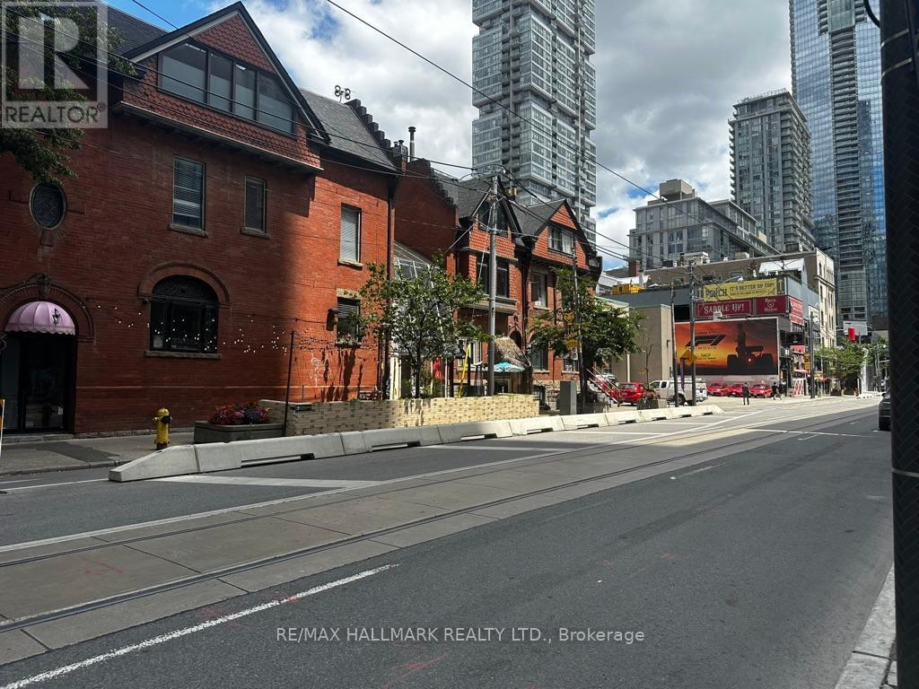 2nd Flr - 268 Adelaide Street W, Toronto, Ontario  M5H 1Y2 - Photo 17 - C12278961
