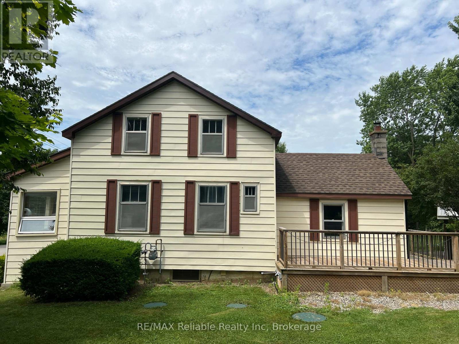 37 Front Street, Huron East, Ontario  N0K 1G0 - Photo 3 - X12281508