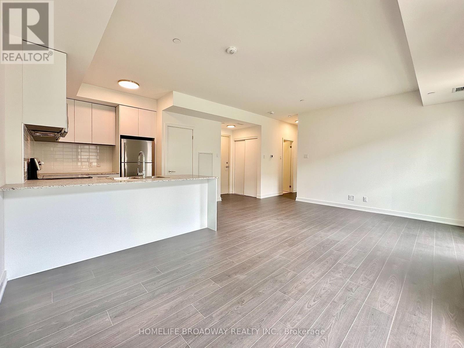 204 - 101 Cathedral High Street, Markham (Cathedraltown), Ontario  L6C 3L8 - Photo 6 - N12281506