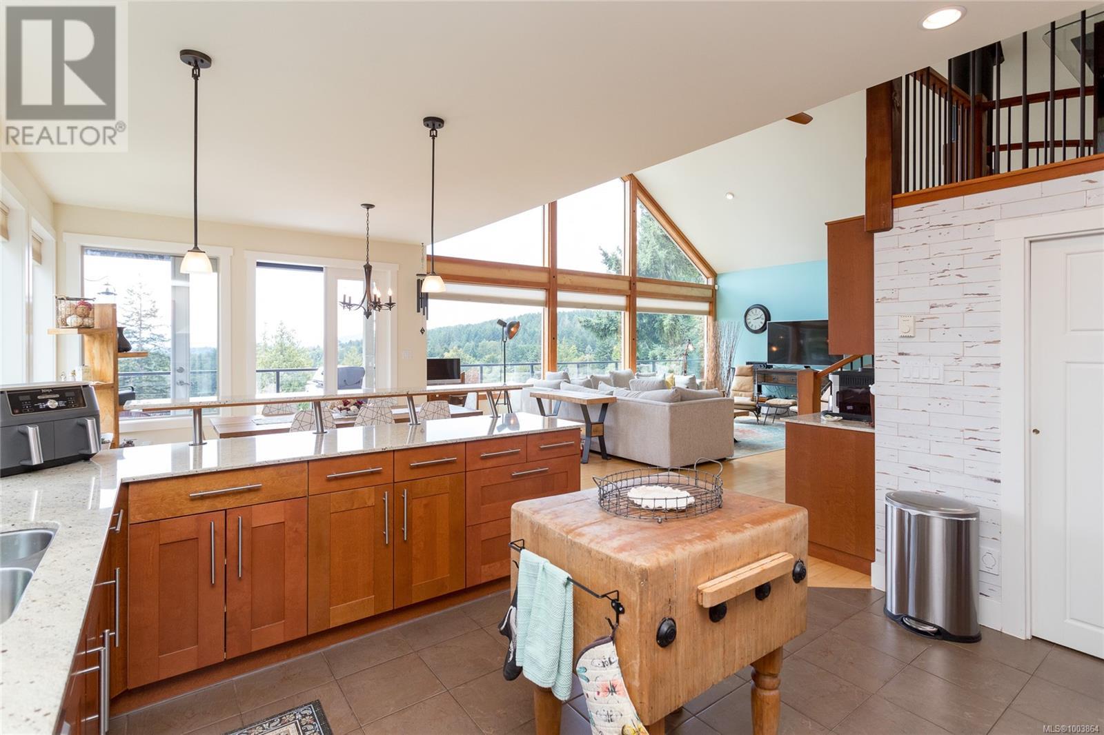 Property at 5360 Basinview Hts image 2